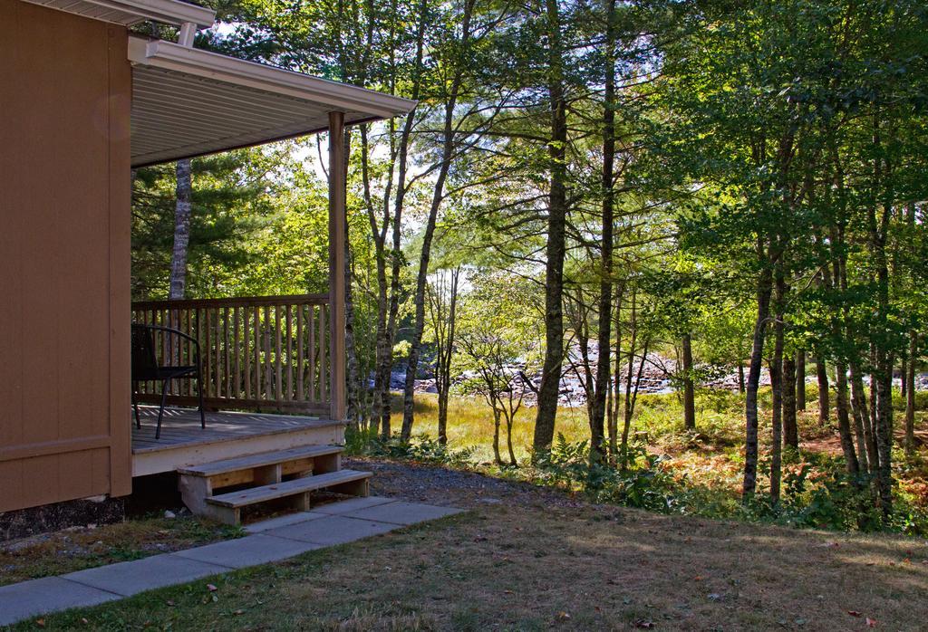 שלבורן Roseway River Cottages מראה חיצוני תמונה